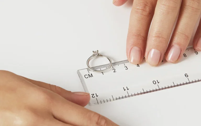 Як вибрати ідеальну каблучку за заручини 25 how to measure your ring size1